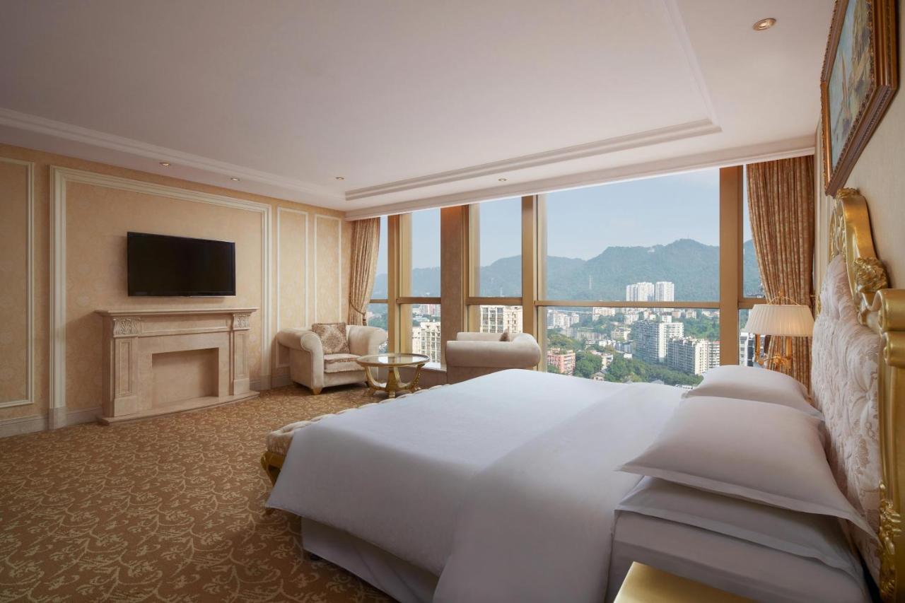 Sheraton Chongqing Hotel Exterior foto