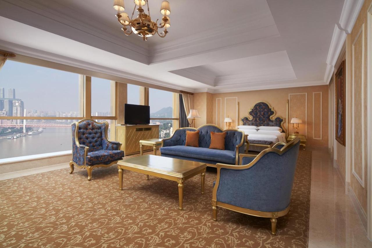 Sheraton Chongqing Hotel Exterior foto